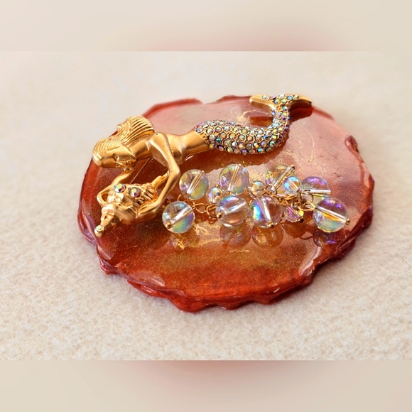 Vintage Kirk's Folly Oceana Gold Aurora Borealis Crystals Mermaid Brooch Dangle - Picture 7 of 15